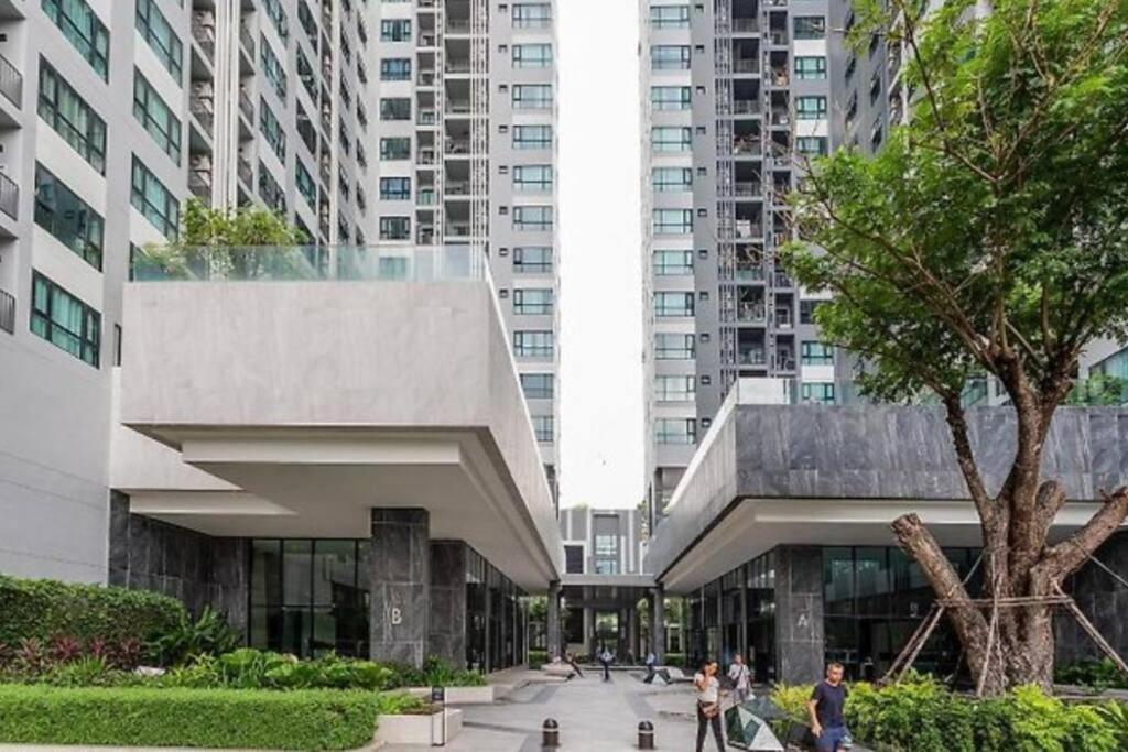 The Base Condo Center Of Pattaya Rooftop Swimming Pool Buitenkant foto